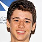 Uriah Shelton به عنوان Booker Strode