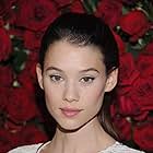 Astrid Bergès-Frisbey به عنوان Ed