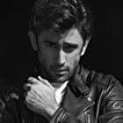 Amit Sadh به عنوان Mitwa