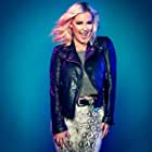 Renee Paquette به عنوان Renee Young