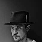 Boyd Holbrook به عنوان Locke