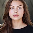 Caitlin Carmichael به عنوان Tracy