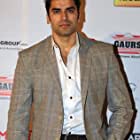 Nikitin Dheer به عنوان Daya