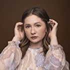 Emma Kenney به عنوان Debbie