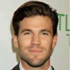 Austin Stowell به عنوان Kevin Carpenter