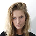 Toni Garrn