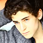 David Mazouz به عنوان Young Gio