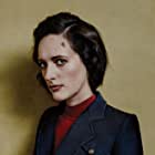 Phoebe Waller-Bridge به عنوان Laurel Halliday