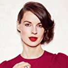 Jessica Raine به عنوان Miss Fontaine