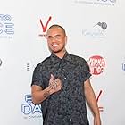 Stan Walker به عنوان Leo