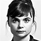 Gwyneth Keyworth به عنوان Evelyn Anders