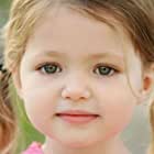 Claire Geare به عنوان Phillipa (3 Years Old)