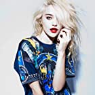 Sky Ferreira به عنوان Kaycee