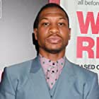 Jonathan Majors به عنوان Corp. Henry Woodson