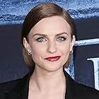 Faye Marsay به عنوان Hilda