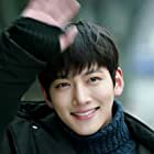 Ji Chang-Wook به عنوان Ta Hwan (lEmperor Togon)