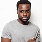 Dayo Okeniyi به عنوان Mace