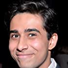 Suraj Sharma به عنوان Samar Ghosh