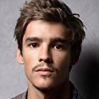 Brenton Thwaites به عنوان Paul