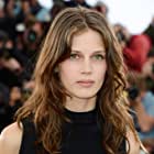 Marine Vacth به عنوان Fata Turchina