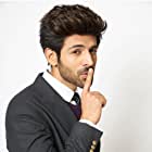 Kartik Aaryan به عنوان Vinod 'Guddu' Shukla