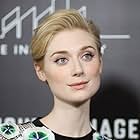 Elizabeth Debicki به عنوان Elizabeth Bender