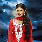 Mouni Roy به عنوان Monobina Das