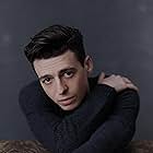 Anthony Boyle به عنوان Lt. Harry Crosby