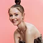 Thomasin McKenzie به عنوان Sherre Gilbert