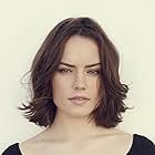 Daisy Ridley به عنوان Trudy Ederle