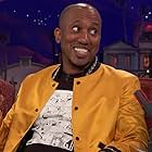 Chris Redd به عنوان Lamplighter Gary