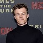 Nicholas Hamilton به عنوان Maverick