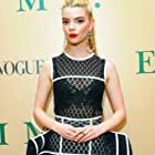 Anya Taylor-Joy به عنوان Beth Harmon