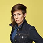 Cameron Esposito به عنوان Jasmine