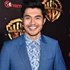 Henry Golding به عنوان Sean Townsend