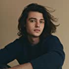 Felix Mallard به عنوان Marcus Baker