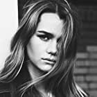 Imogen Waterhouse به عنوان Lady Gwynn Calkussar