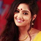 Reba Monica John به عنوان Shikha Damodar