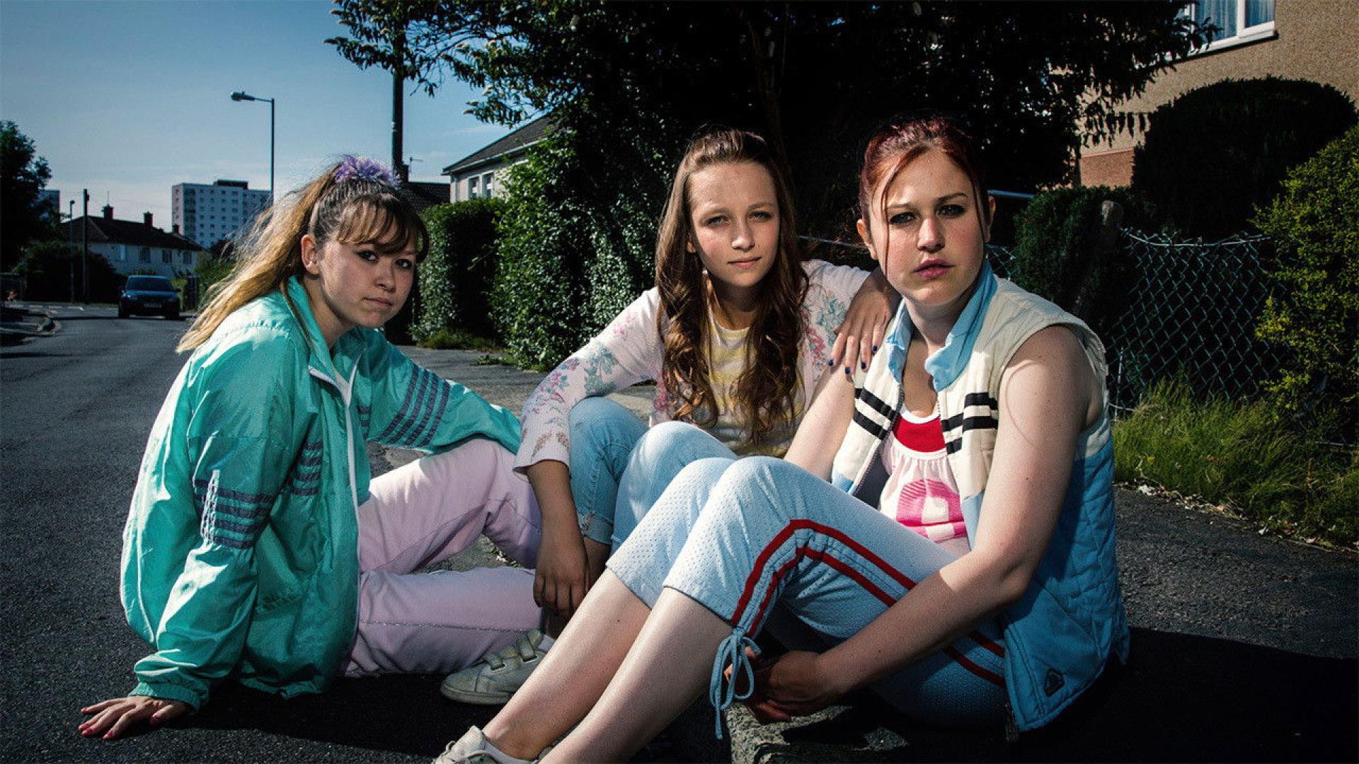 سریال Three Girls با زیرنویس چسبیده