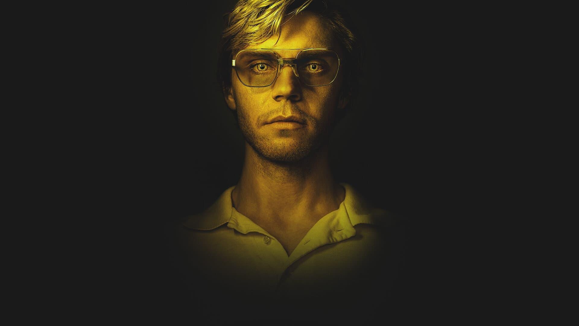 سریال  Dahmer - Monster: The Jeffrey Dahmer Story با زیرنویس چسبیده