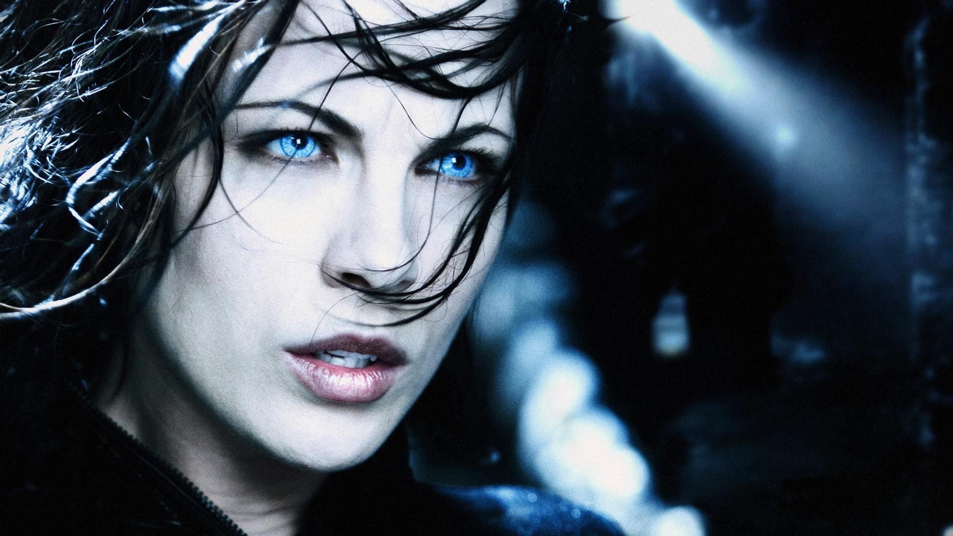 فیلم  Underworld: Evolution 2006 با زیرنویس چسبیده