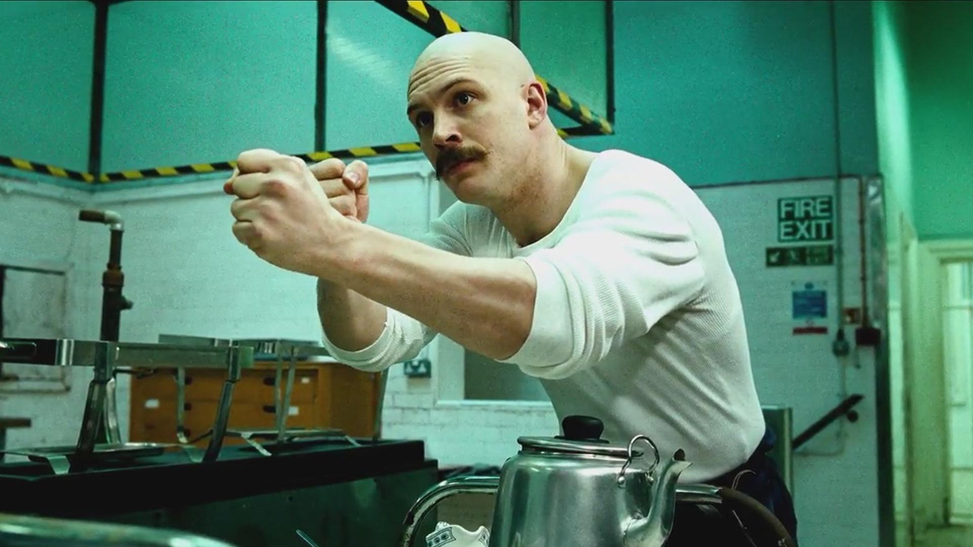 فیلم  Bronson 2008 با زیرنویس چسبیده