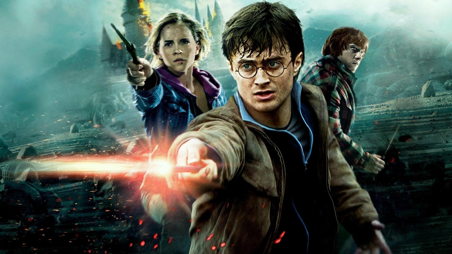 فیلم  Harry Potter and the Deathly Hallows: Part 2 2011 با زیرنویس چسبیده